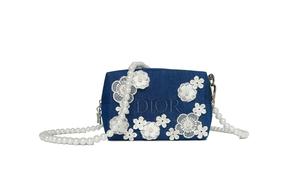 Косметички и сумки для туалетных принадлежностей унисекс DIOR