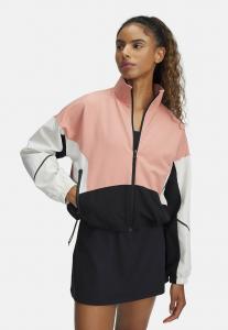 Ветровка Under Armour UA Unstoppable, светло-розовый