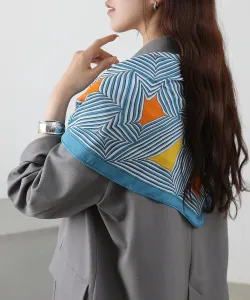 Большой шарф с принтом по всей поверхности, 90х90 см Colony 2139, цвет Sky Blue