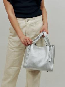 Cachecache / Мини-сумка из мягкой кожи с миниатюрным плечевым ремнем