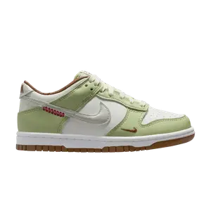 Кроссовки Nike Dunk Low GS 'Year of the Snake', зеленый