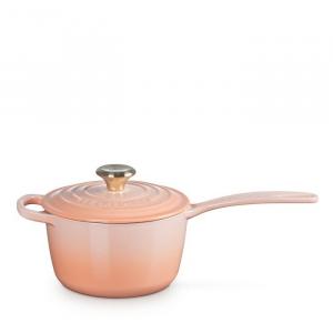 Эмалированная чугунная кастрюля Le Creuset Signature 1.75, оранжевый