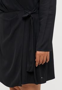 Платье-рубашка FLUID WRAP SHORT DRESS Tommy Hilfiger Curve, черный