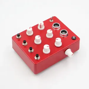 Бутик-синтезатор Deep Space Illusion Limited Edition с управлением Supersonic от TSL Studio Equipment