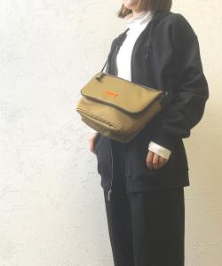 Толстовка с капюшоном на молнии