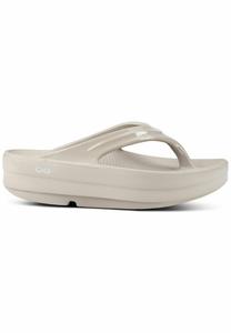 Шлепанцы для ванной Oofos, бежевые