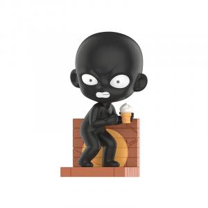 Фигурка Pop Mart Detective Conan Carnival Prisoner - Tourist in the Corner (упаковано в пакет), черный