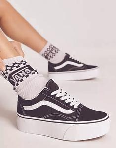 Кроссовки на высокой подошве Vans Old Skool Stackform, белый/черный