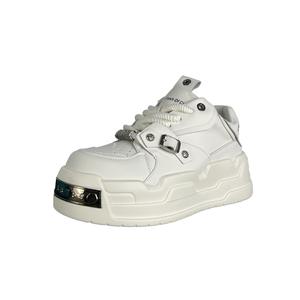 Низкие повседневные туфли от X UCOC Collaboration для мужчин Banas, White