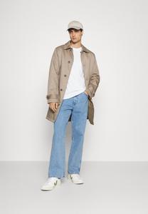 Базовая футболка 3 ПАКЕТА Pier One, белая, черная, темно-зеленая