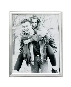 Рамка для картины из матового посеребренного металла — 4" x 6" Lawrence Frames, silver