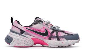 Кроссовки для бега V2K Run женские с низким верхом серые Nike