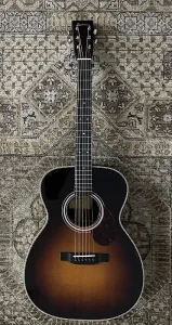 Электроакустическая гитара Eastman E20OM-TC-SB с термомодифицированным корпусом, в жестком чехле и с профессиональной настройкой