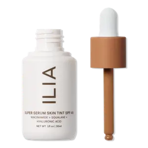 Суперсыворотка для лица с SPF 40 ILIA, Kamari ST13 (medium-deep with neutral warm undertones)