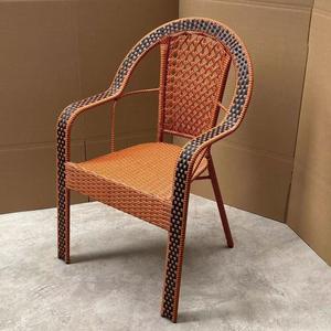 Yu Senyi Кресло из ротанга с высокой спинкой, три тайши, цвет gemstone red