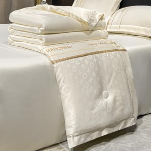 Fuanna Летнее одеяло 150х200 см из искусственного шелка, цвет Louis - Cream White