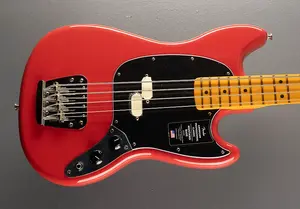Бас-гитара Fender American Professional Classic Mustang - Потертый Дакотский Красный
