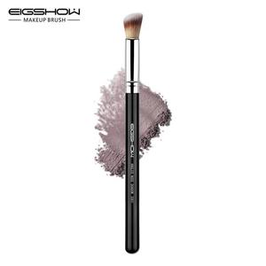 Скошенная кисть для растушевки контура носа Eigshow Beauty E851