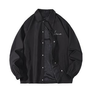 Куртка Unisex BRUMAIRE, черная куртка и белый свитшот