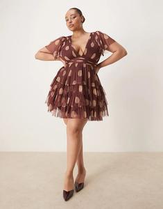 Мини-платье Lace & Beads Plus из тюля с V-образным вырезом и оборками в коричневом горошке