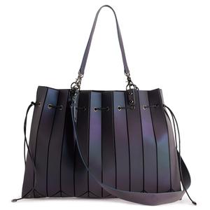 AmeriLeather Anton Светящаяся сумка через плечо с геометрическим рисунком AmeriLeather