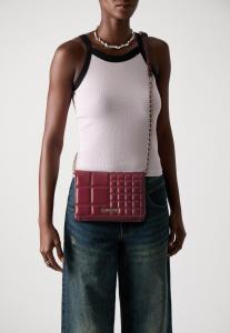 Сумка кросс-боди Steve Madden BVOLER, Wine/Bordeaux