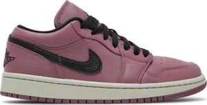 Кроссовки Wmns Air Jordan 1 Low SE Light Mulberry, фиолетовый