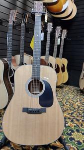 Мартин Роуд Серия D-12 Martin Limited Edition Road Series D-12