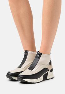 Высокие кроссовки Rieker