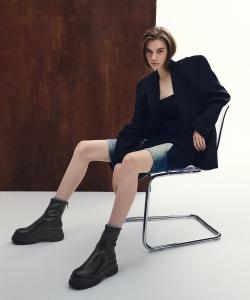 Массивные ботильоны Leoi с застежкой-молнией сзади Charles & Keith, цвет Black