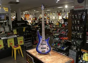 Ibanez SR2605E-CBB Premium Soundgear 2018 - настоящее время - Церулеан Блю Берст