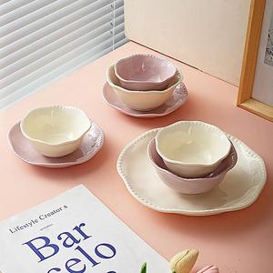 Modengzhufu Керамическая посуда, набор из 6 чаш для лапши 15 см и тарелок, рельефный дизайн, цвет Light Purple