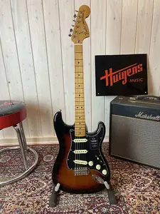Fender Vintera II 70s Strat MN 2024 - 3-цветный солнечный сплэш