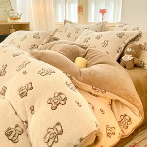 Disney Комплект постельного белья, 3 предмета, 150x200 см, простыня, цвет молочный кофе с медведем