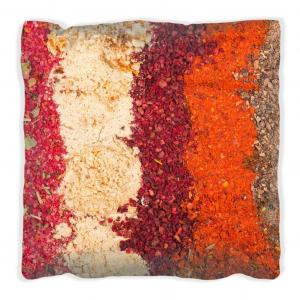Подушка Wallario Premium, мягкая поверхность, с разноцветными полосками специй - чили, карри и т. д., размер: 60 x 60 см, с белой спинкой