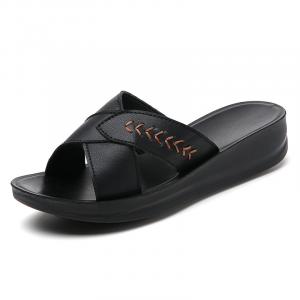 Шлепанцы женские черный Reivantix