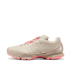 Ecco Коллекция женской обуви SS26 Walking C: низкие повседневные кроссовки, теплый бежево-коричневый/кораллово-красный цвет