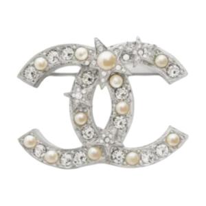 CHANEL Металлические броши Unisex Silver