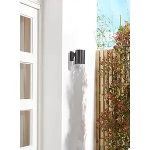 Светильник для наружной стены Солнечная интеллектуальная гибридная настенная лампа - Ohio LED-модуль 1 шт. Подходит для наружного использования IP33 Luxform, черный