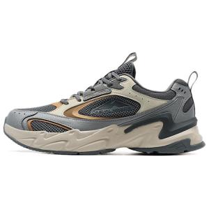 XTEP Легкие и износостойкие низкие походные ботинки для мужчин серого цвета