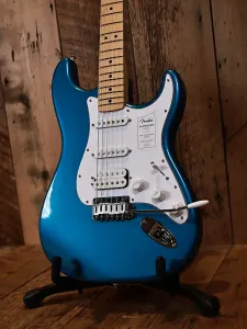 Fender Standard Stratocaster с мензурой из клена HSS 2024 - Аквамарин
