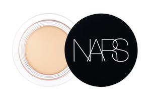 Мягкий матовый консилер против несовершенств для женщин NARS