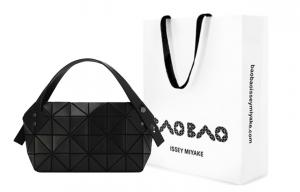 ISSEY MIYAKE Сумка-бостон из ПВХ