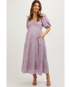 Платье миди для беременных лавандового цвета с бахромой и текстурированными короткими рукавами-фонариками Pinkblush, Lavender