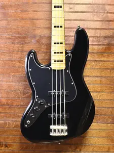 SQUIER CLASSIC VIBE 70-Х JAZZ BASS LH MN ЧЕРНЫЙ