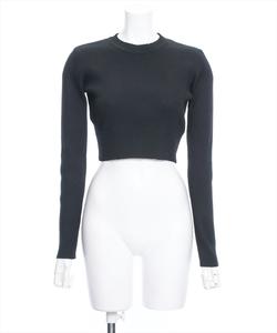 Вязаный топ с длинными рукавами, высоким воротником и короткой длиной