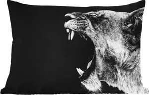 Подушка для улицы - Животные - Лев - Черный - Белый - Портрет - 60 x 40 см - Водонепроницаемая - Подушка для отдыха - Декоративная подушка - Подушка для дома MuchoWow