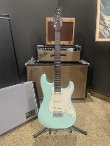 Schecter Nick Johnston USA CUSTOM SHOP Atomic Green 6-струнная SSS TRADITIONAL 2024 с футляром Tweed - *Авторизованный дилер