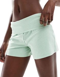 Короткие шорты из джерси Cotton On Peached с отворотом на талии зеленого цвета Cotton On