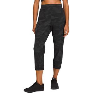 Lululemon Повседневные брюки Women's Black Camouflage/H3 DC
